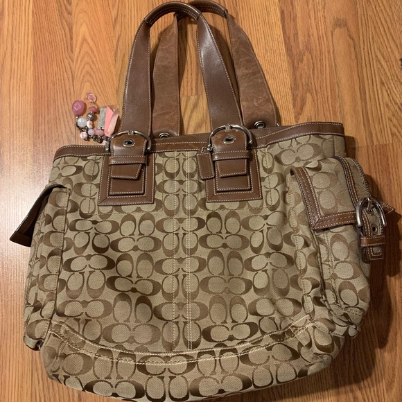 Large Coach bag - Picture 1 of 3